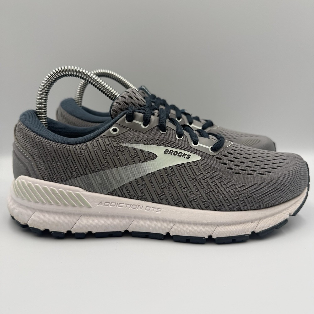 Brooks Addiction GTS 15 Women's Size 8 Grey White Running Sneakers 1203521B099